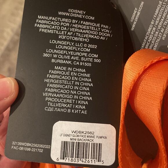 NWT Loungefly Disney GLOW FACE Minnie Pumpkin Backpack - Picture 10 of 14